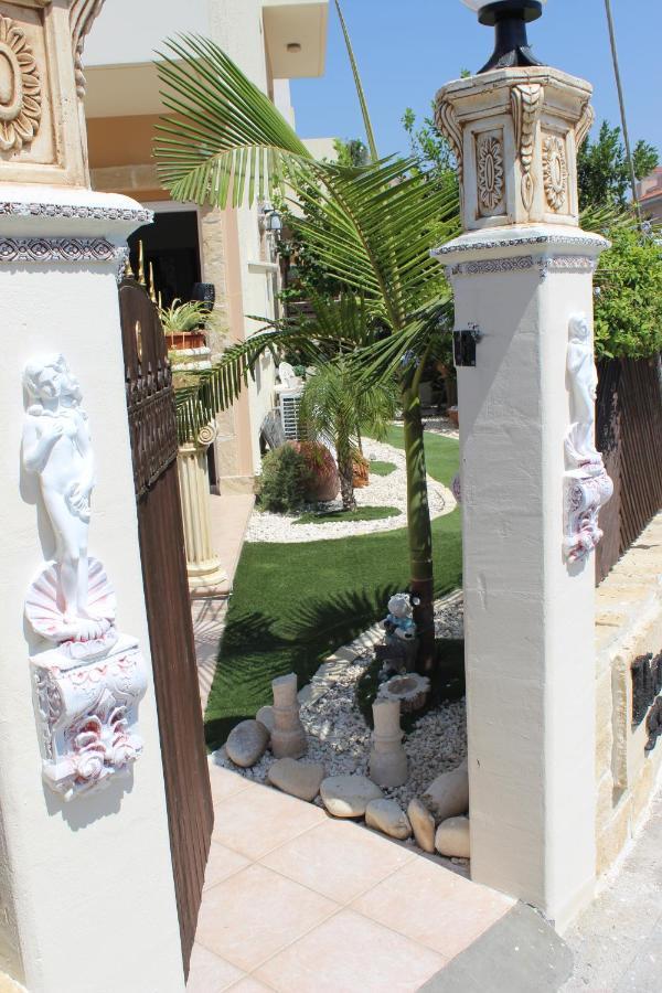 Ivoton Home Paphos Esterno foto