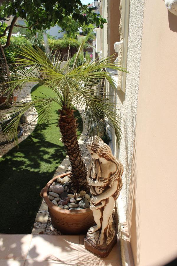 Ivoton Home Paphos Esterno foto