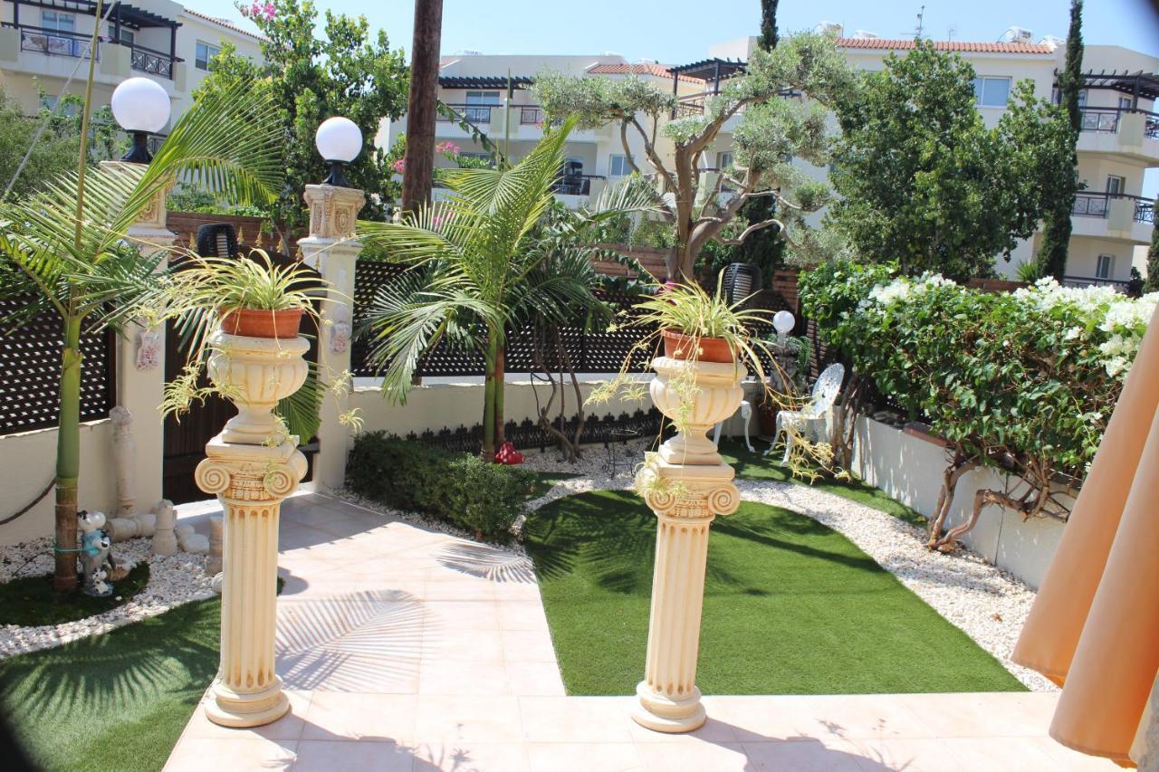 Ivoton Home Paphos Esterno foto