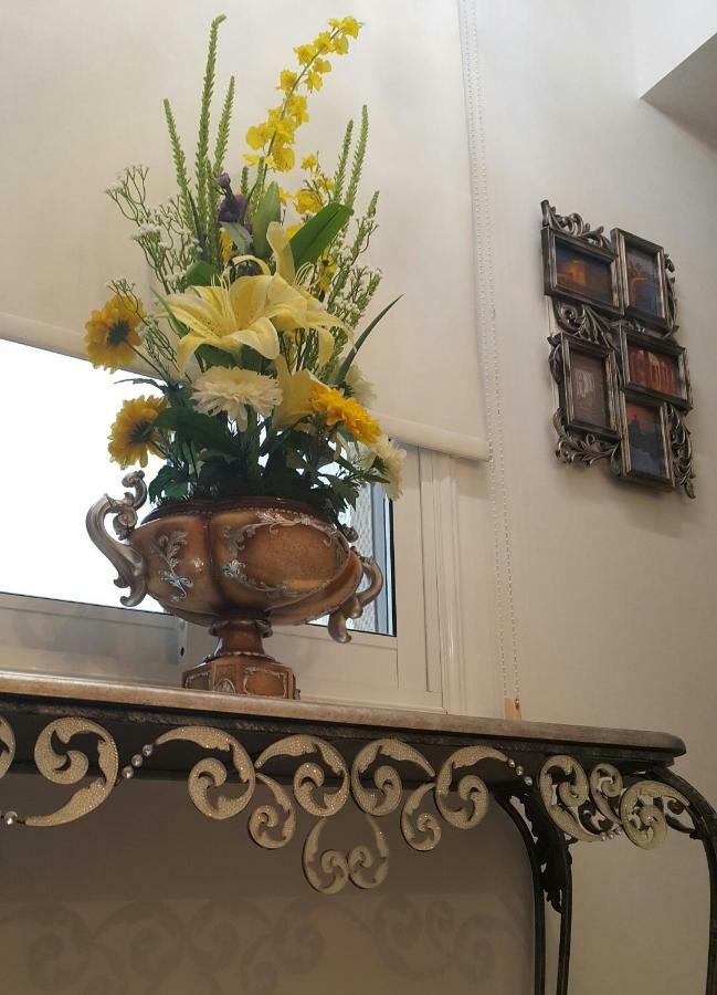 Ivoton Home Paphos Esterno foto